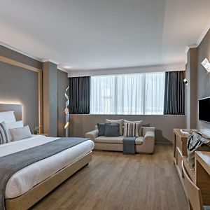 Queen Suite
